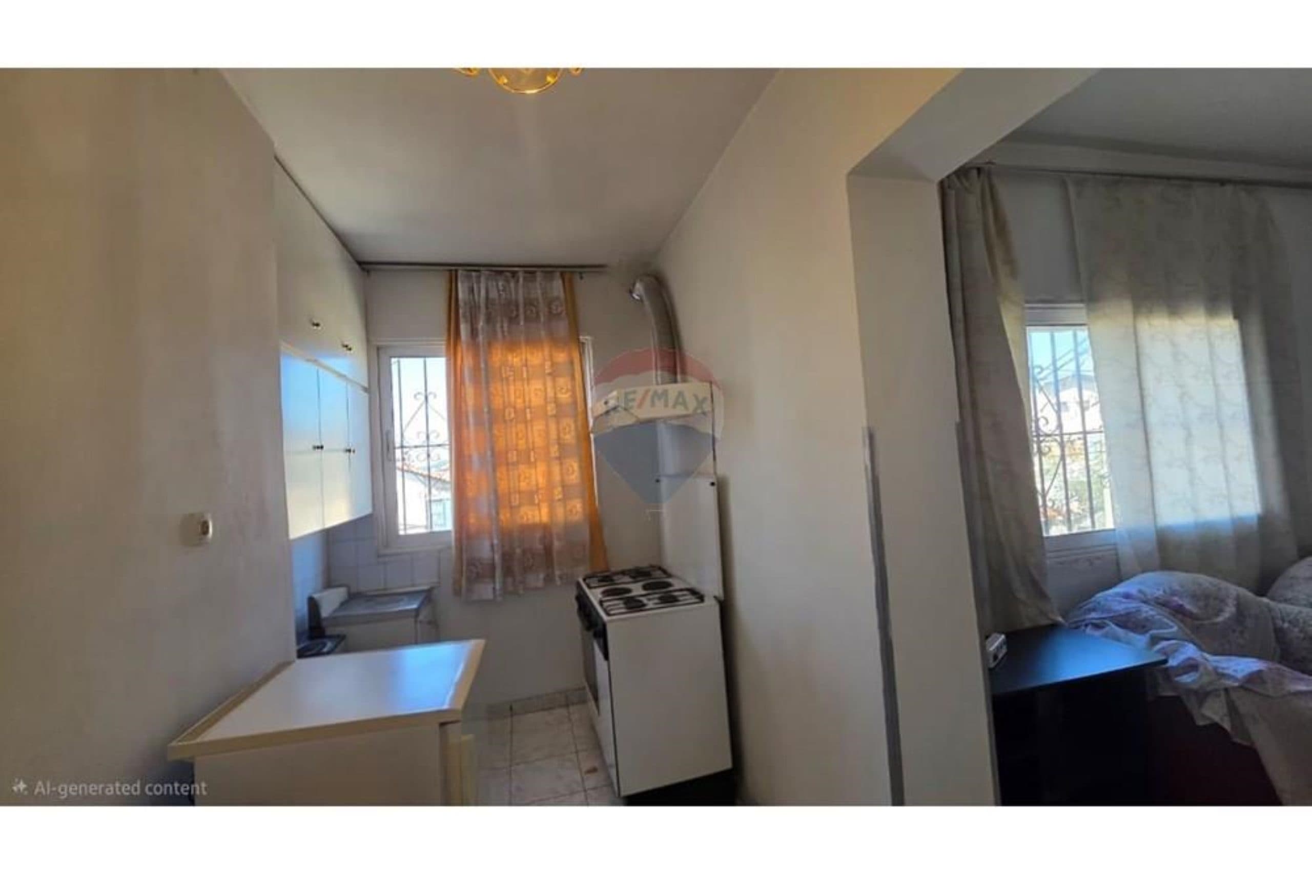 🔥 OKAZION PËR SHITJE – APARTAMENT 1+1 PRANË BASHKISË, VLORË 🔥 4