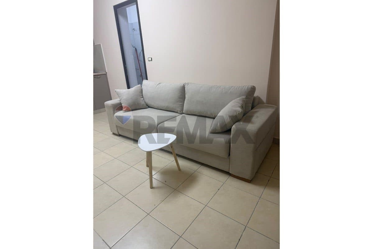 Garsoniere - Për Qira - Rruga Gjergj Kastrioti, Vlorë