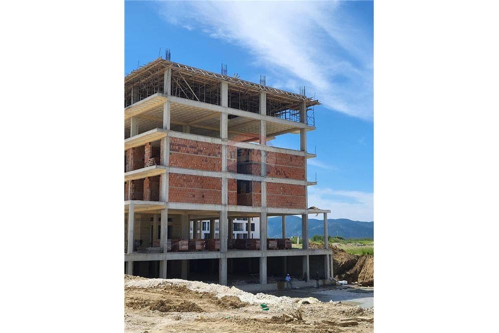 Apartament - Në Shitje - Rruga e Orikumit, Vlorë 4