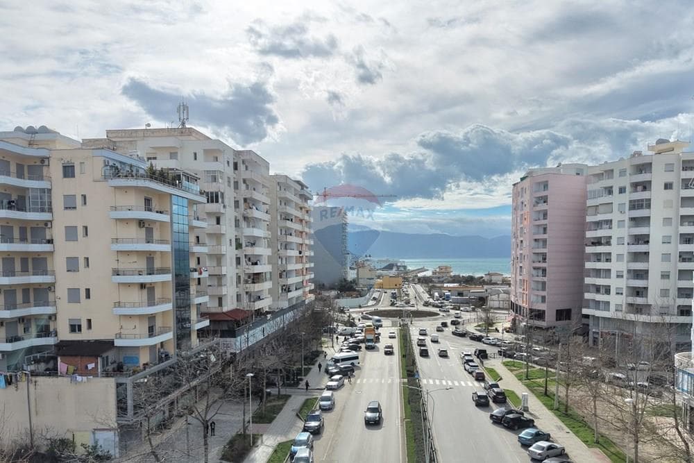 Dyqan - Në Shitje - Rruga Gjergj Kastrioti, Vlorë 4