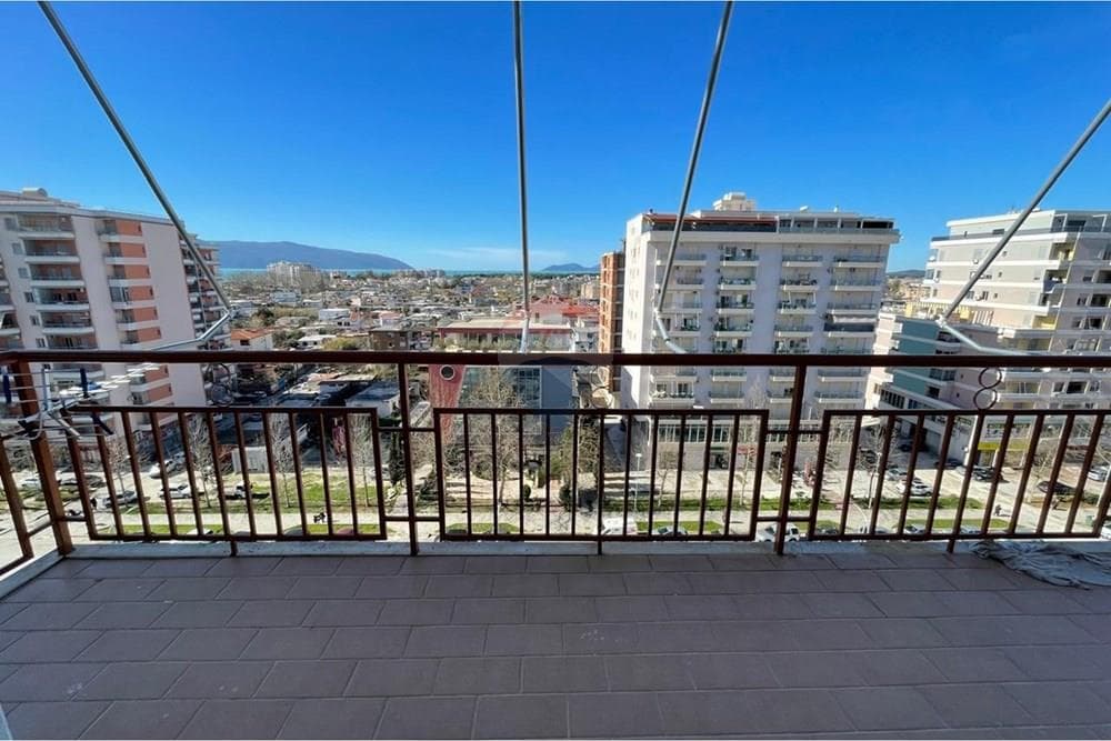 Apartament - Për Qira - Rruga Gjergj Kastrioti, Vlorë 2