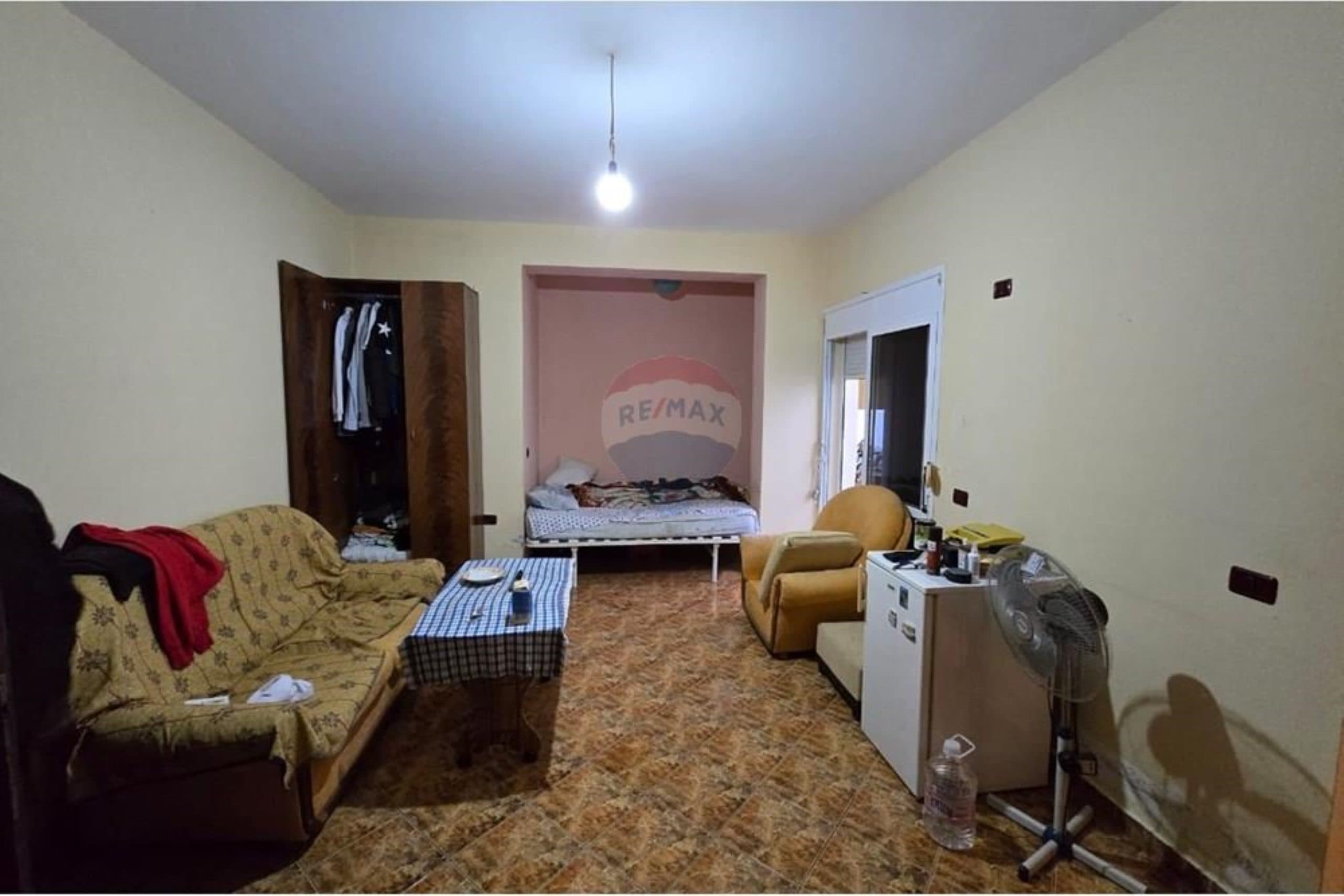 🏡 GARSONIERE PËR SHITJE – LUNGOMARE, VLORË 🌊 2