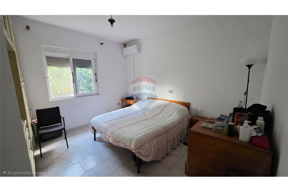 Shtepi Private - Në Shitje - Rruga e Re, Vlorë 4