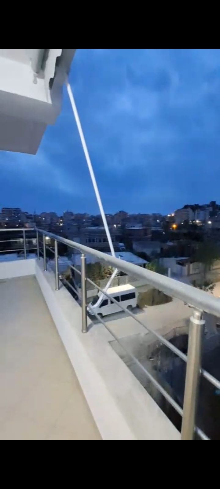 NUK ËSHTË THJESHTË NJË 3+1. ËSHTË NJË HAPËSIRË QË ËSHTË MENDUAR PËR TË JETUAR BUKUR. ✨
