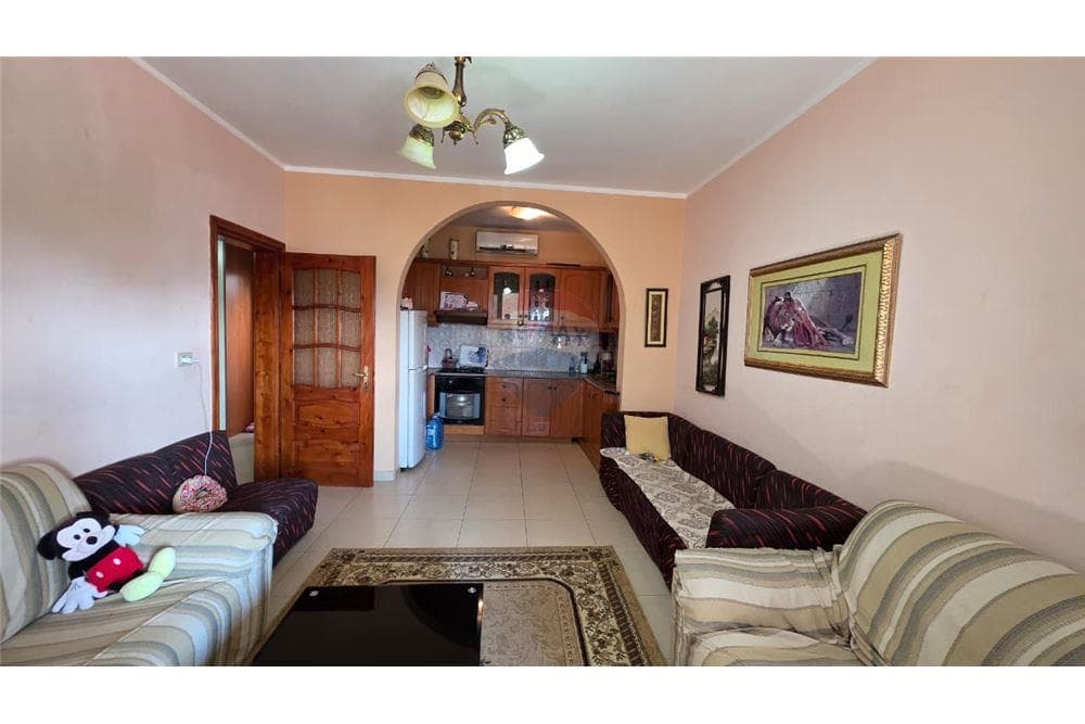 Apartament - Në Shitje - Rruga Ali Demi, Vlorë 3