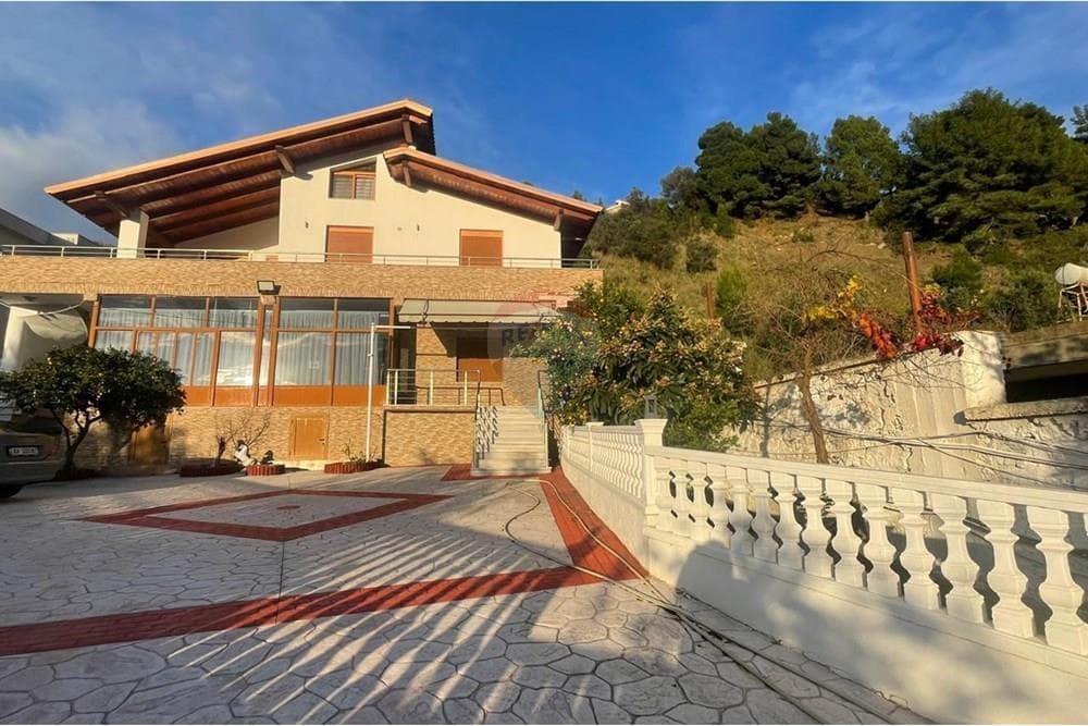 Vile - Për Qira - Rruga e Re, Vlorë