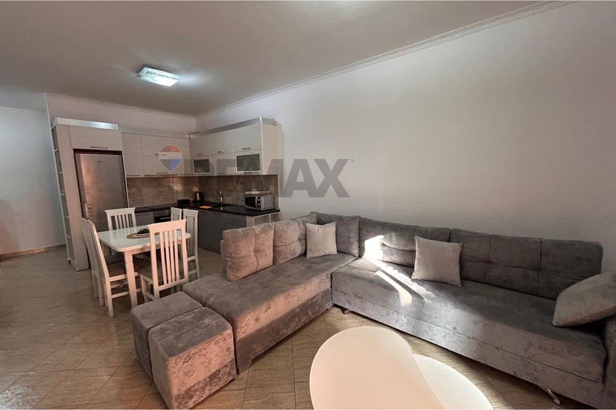 🏡 APARTAMENT 2+1 PËR QIRA NË SKELË, VLORË 🌊