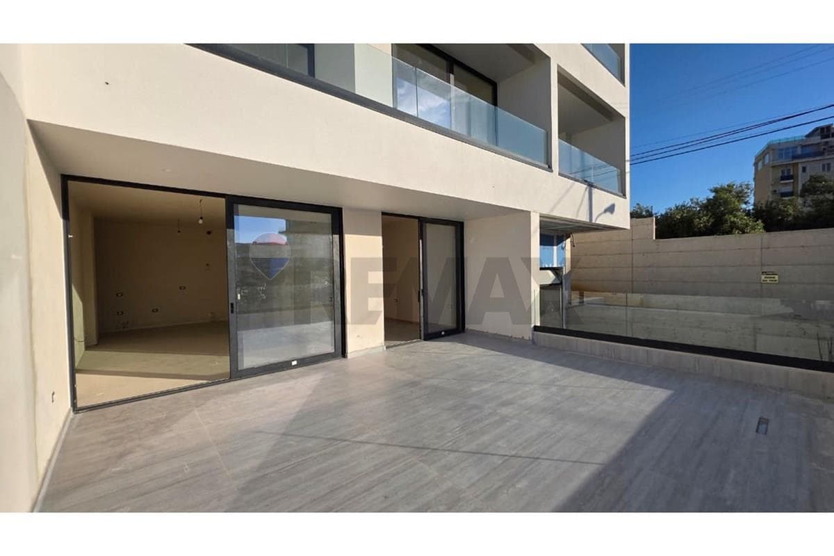 Apartament - Në Shitje - Rruga Aleksandër Moisiu, Vlorë 3