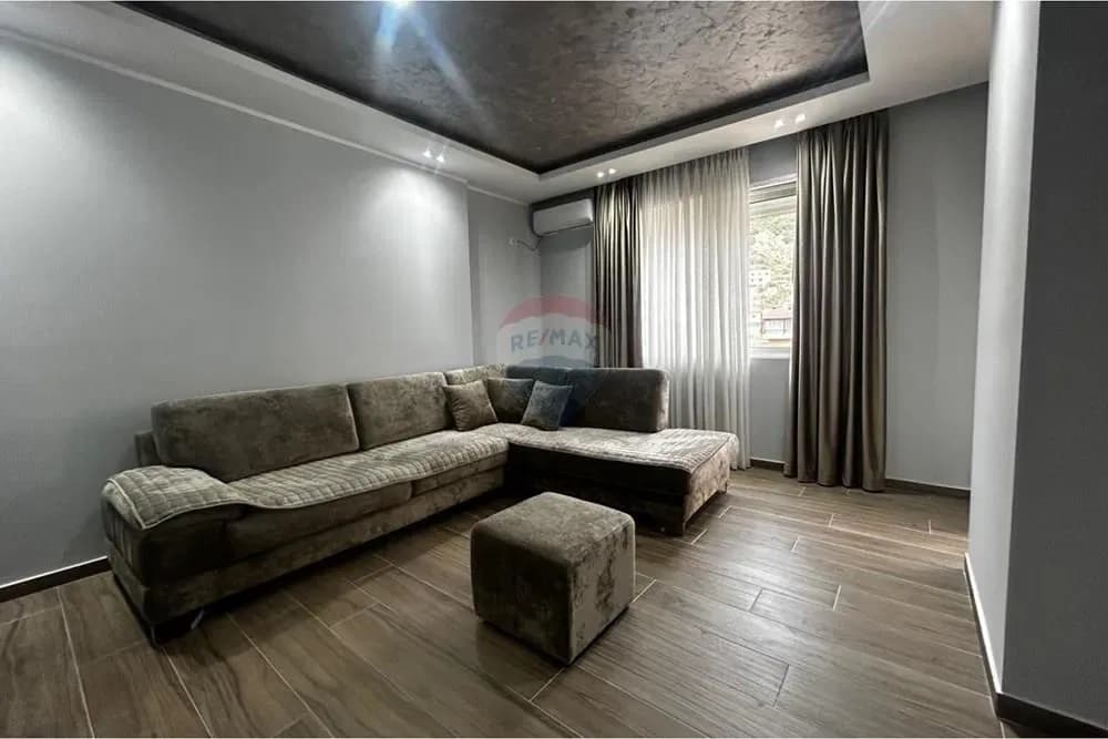 🏡 APARTAMENT 2+1+2 ME QIRA – LUNGOMARE, VLORË 2