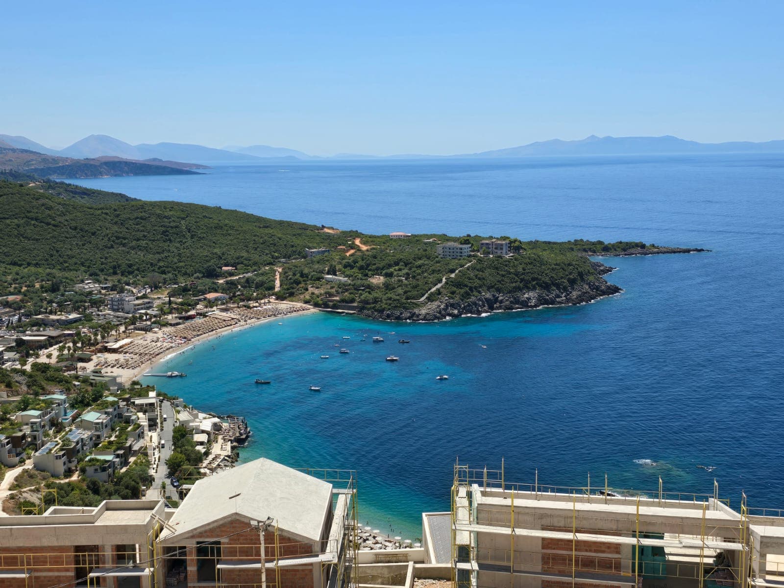 APARTAMENT EKSKLUZIV 1+1 NË SHITJE – JALË, RIVIERA SHQIPTARE 4