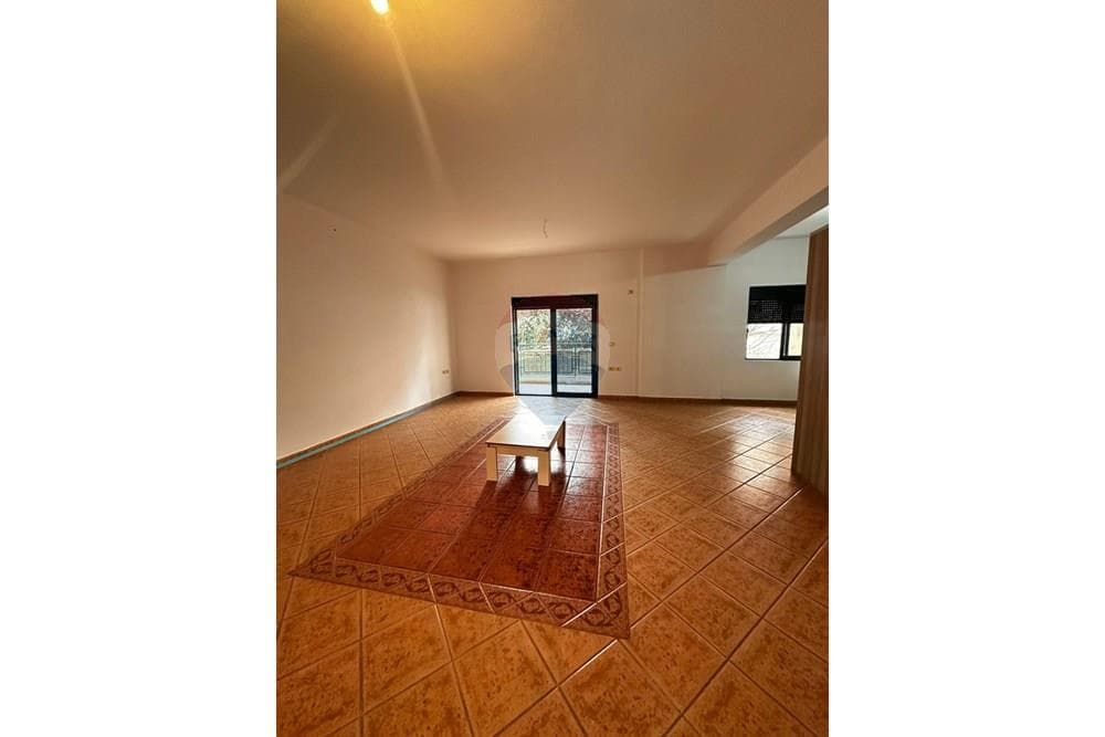 Apartament - Në Shitje - Vlorë, Vlorë 3