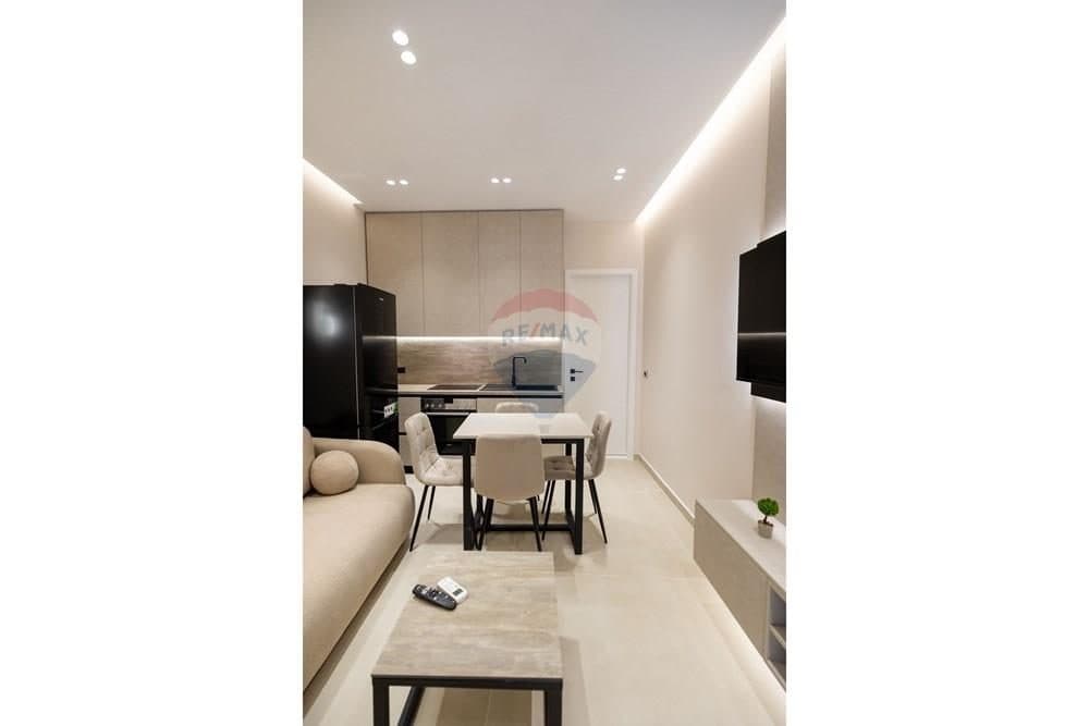Apartament - Në Shitje - Vlorë, Vlorë 4