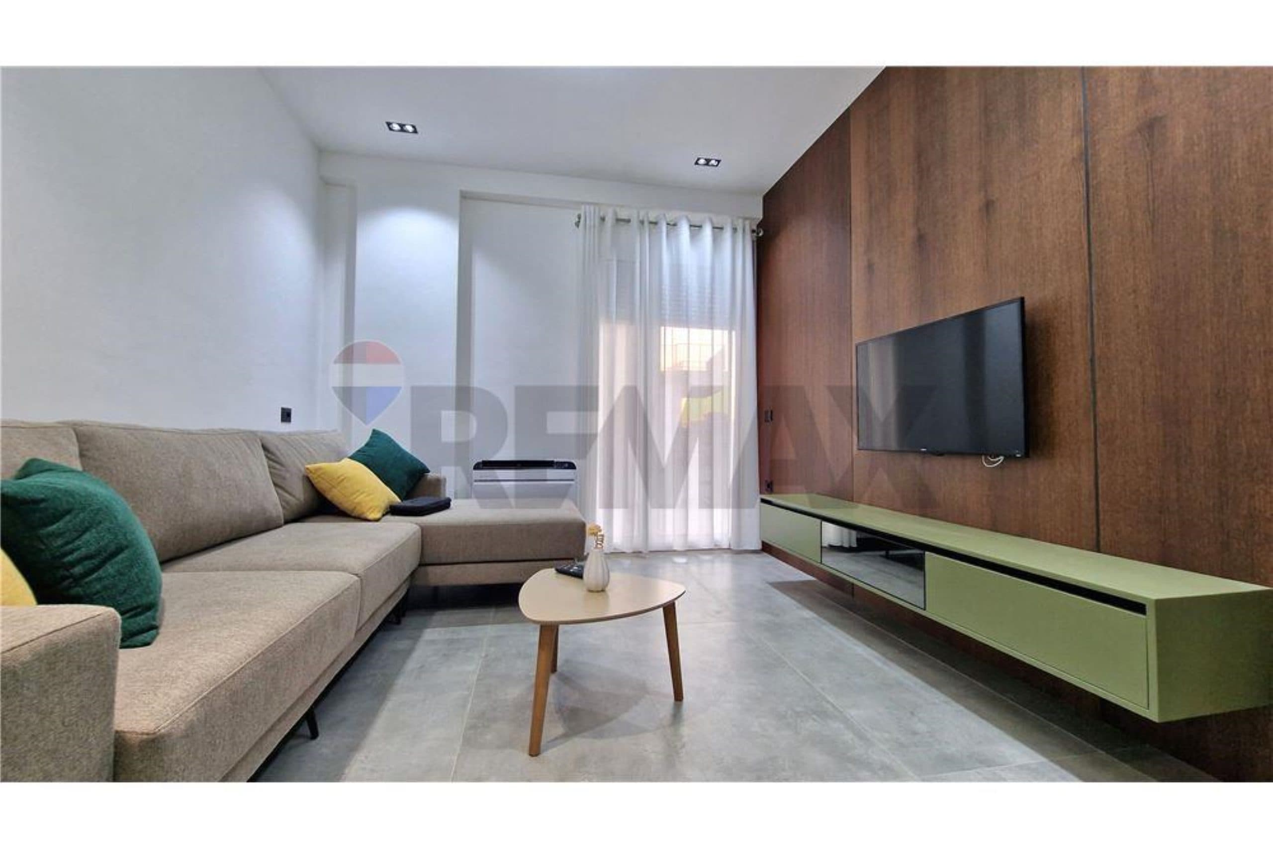 ✨ APARTAMENT LUKSOZ 1+1 ME QIRA – SKELE, VLORË