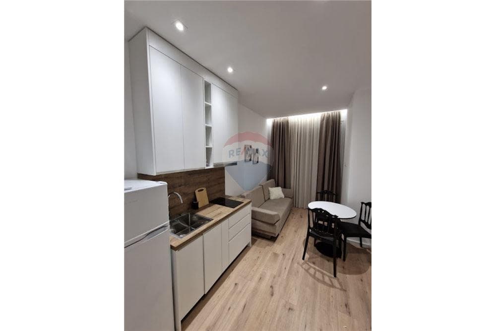 🏨 HOTEL NË SHITJE – PLAZHI I VJETËR, VLORË 🏨
