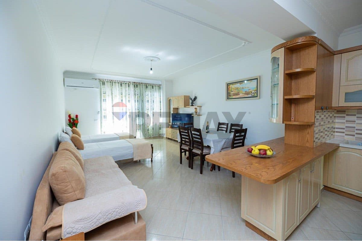 Apartament - Për Qira - Rruga Aleksandër Moisiu, Vlorë 2