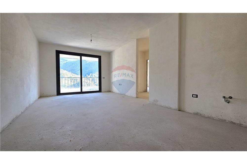 Apartament - Në Shitje - Lungo Mare, Vlorë 3