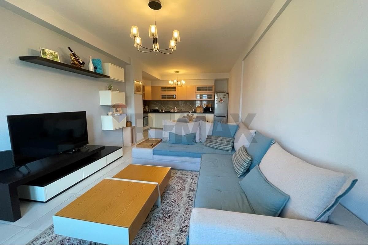 Apartament - Për Qira - Rruga Gjergj Araniti, Vlorë