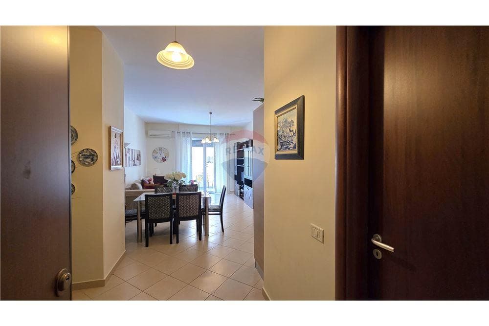 Apartament - Në Shitje - Rruga Reshat Osmani, Vlorë 4