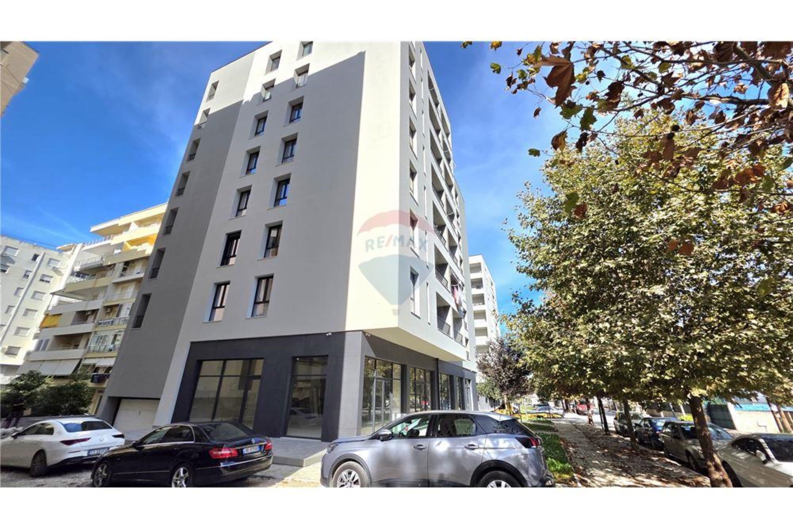 🌊 APARTAMENT PREMIUM 2+1+2 + GARAzh PRIVAT – LUNGOMARE, VLORË