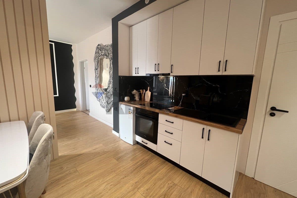 Apartament - Në Shitje - Vlorë, Vlorë 4