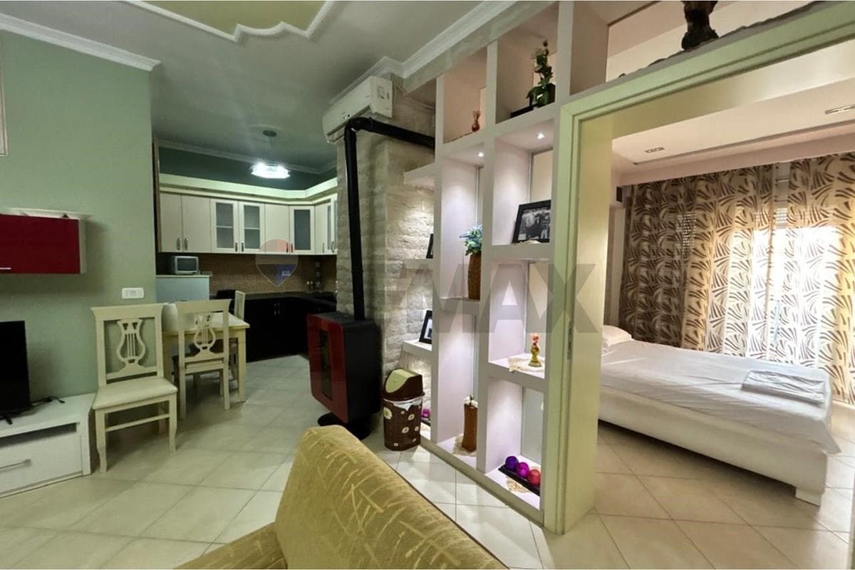 Apartament - Për Qira - Rruga Gjergj Kastrioti, Vlorë 3