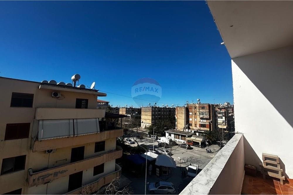Apartament - Në Shitje - Rruga Zaho Koka, Vlorë