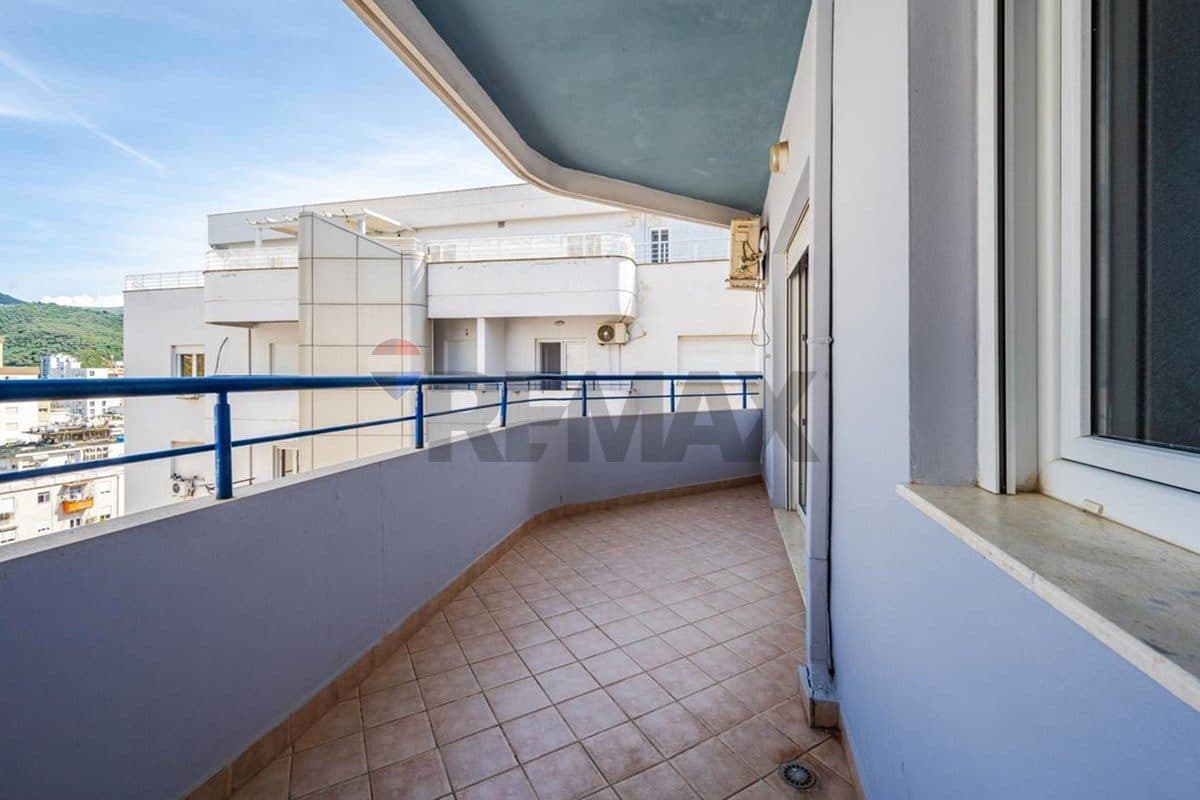 🏡 APARTAMENT 1+1 ME QIRA – PRANË CONAD, VLORË 3