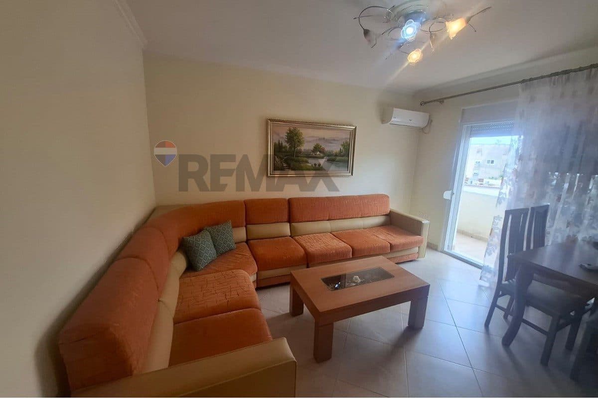 Apartament - Për Qira - Gjimnazi Ali Demi, Vlorë 2
