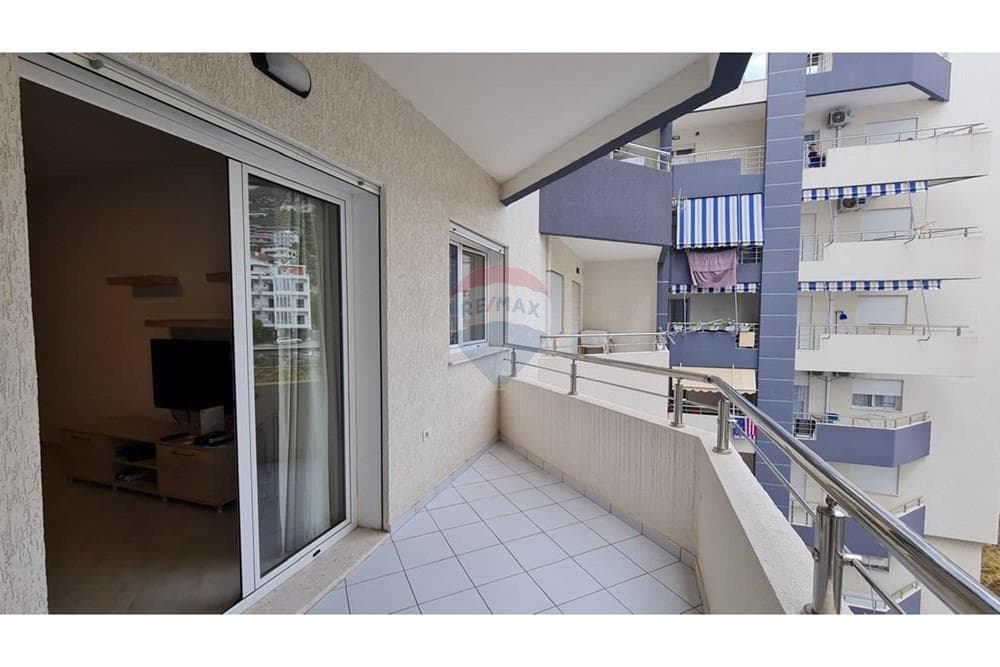 🌊 APARTAMENT 1+1 PËR SHITJE NË KOMPLEKSIN OSLO, LUNGOMARE – VLORË ✨