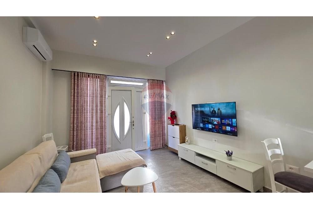 Apartament - Për Qira - Vlorë, Vlorë 2