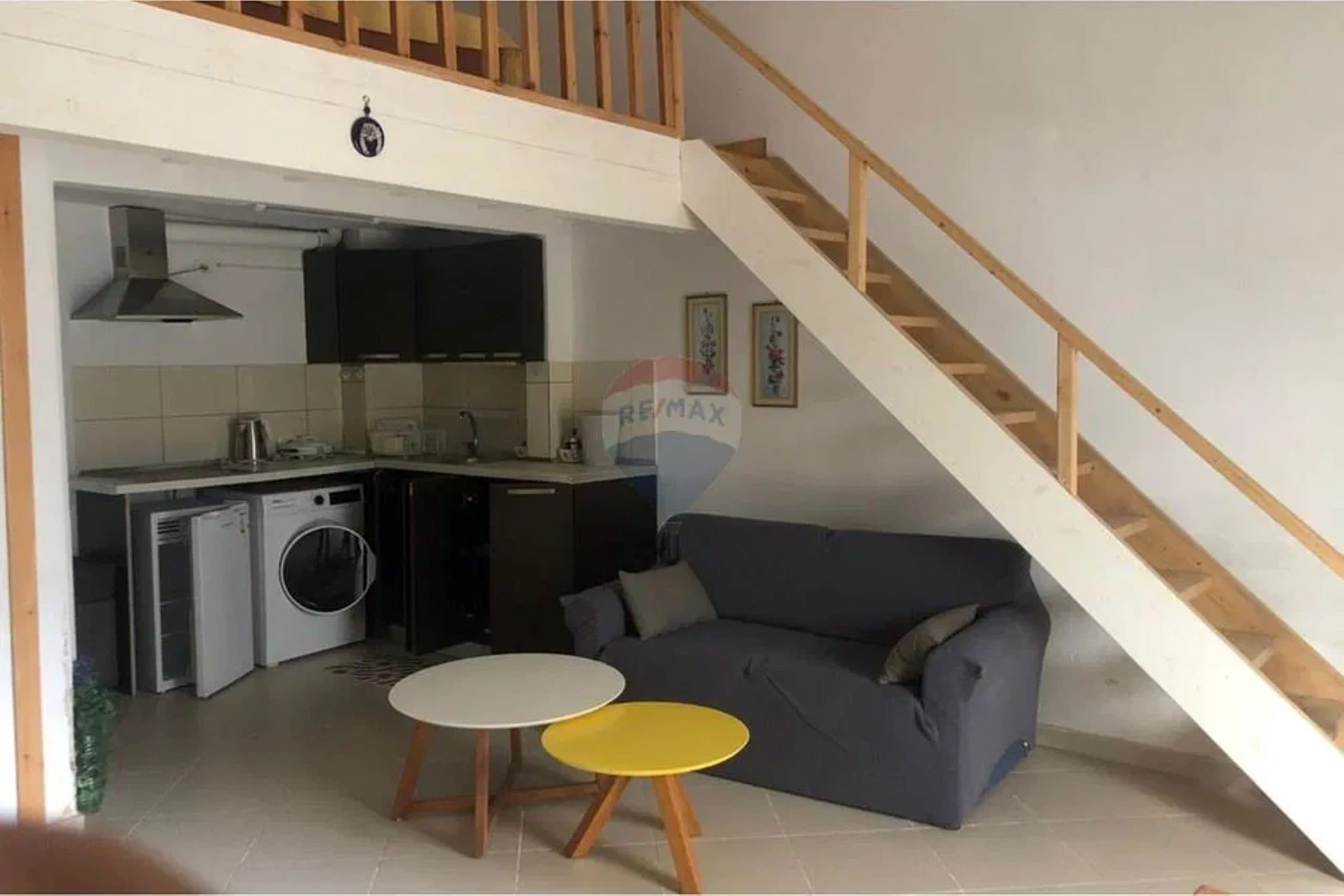 🌊🏢 AMBIENT KOMERCIAL NË SHITJE – LUNGOMARE, VLORË