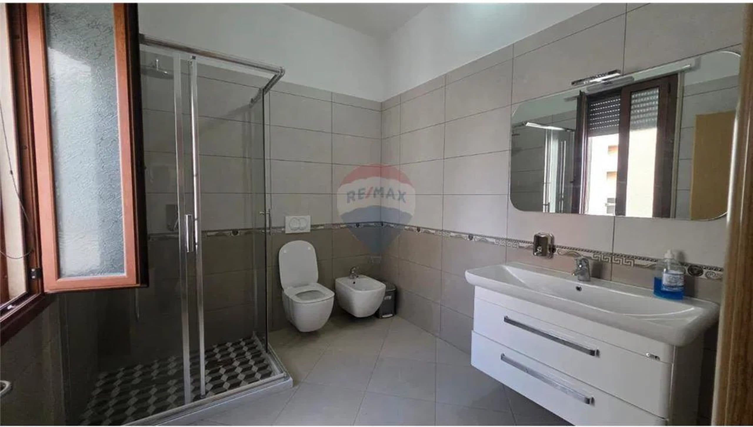 🏡 NJË PRONË, MUNDËSI TË PAFUNDME! ✨ 4