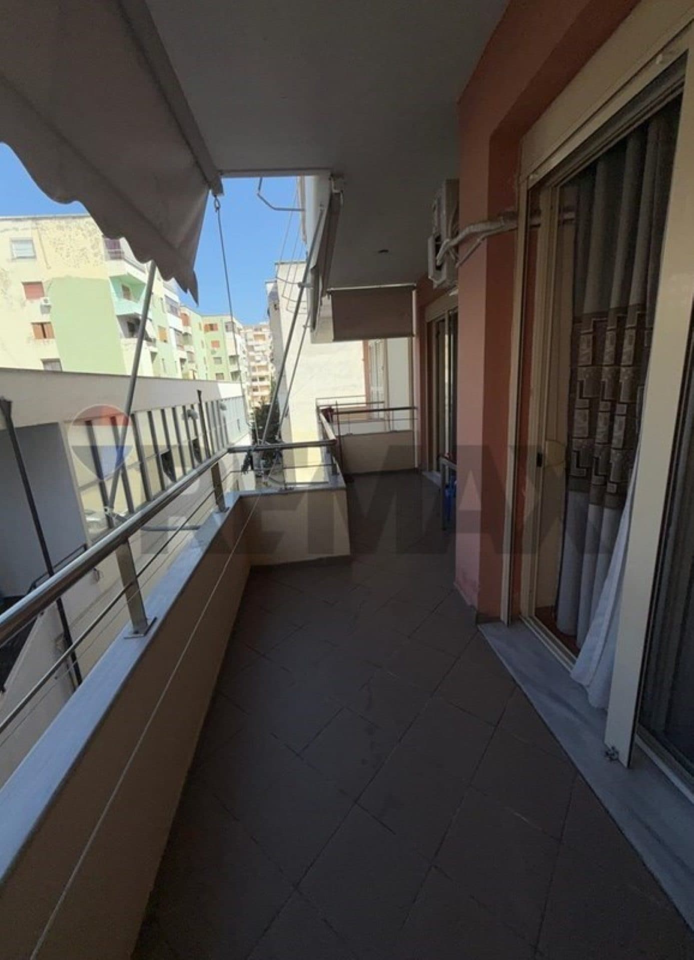 🏡 APARTAMENT 1+1 PËR SHITJE – RRUGA E ÇIPAJVE, VLORË