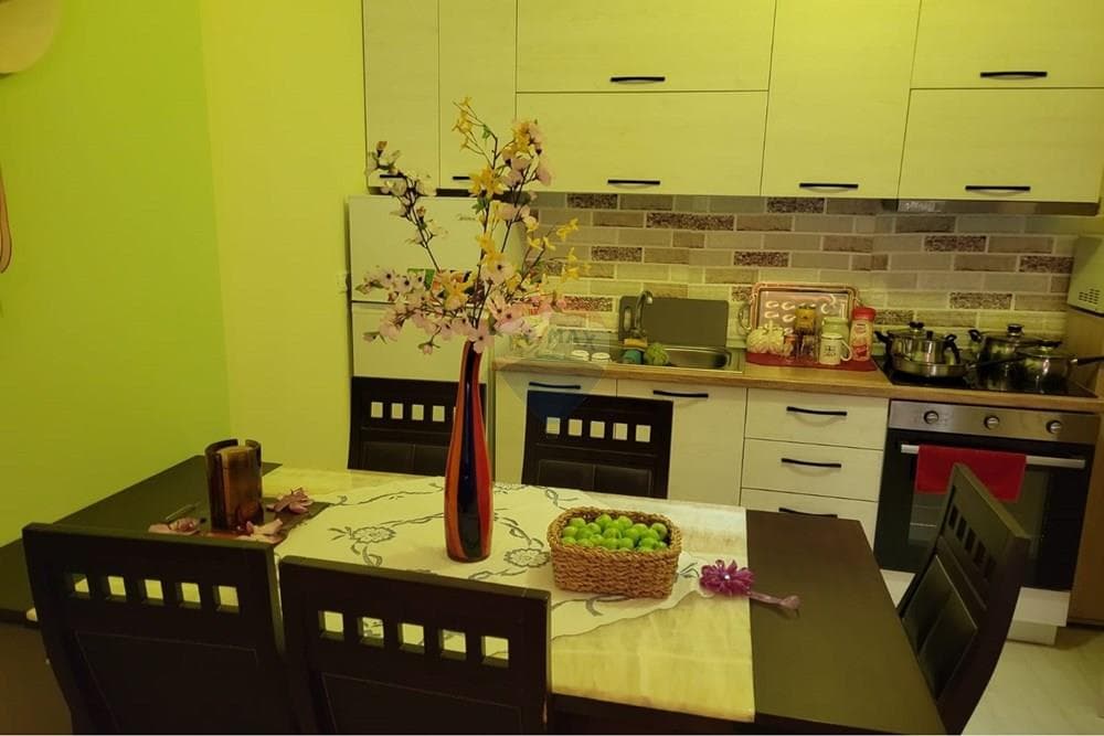 Apartament - Për Qira - Rruga Dhimitër Konomi, Vlorë 2