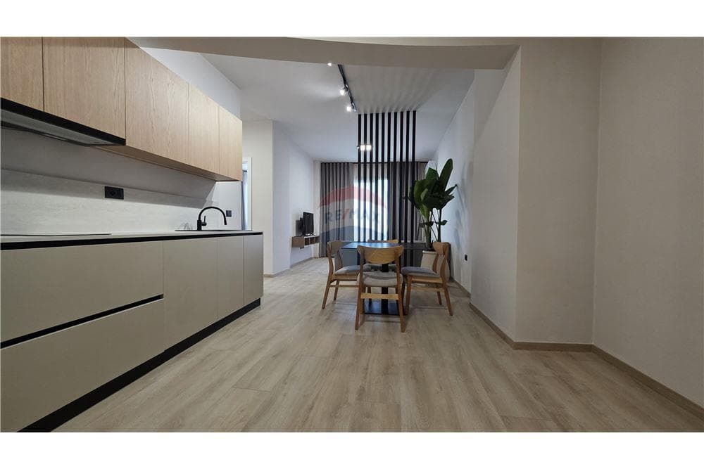 Apartament 1+1 ne shitje ne Lungo Mare,Vlore 4
