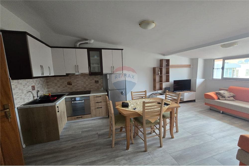 Apartament - Në Shitje - Rruga Reshat Osmani, Vlorë 4