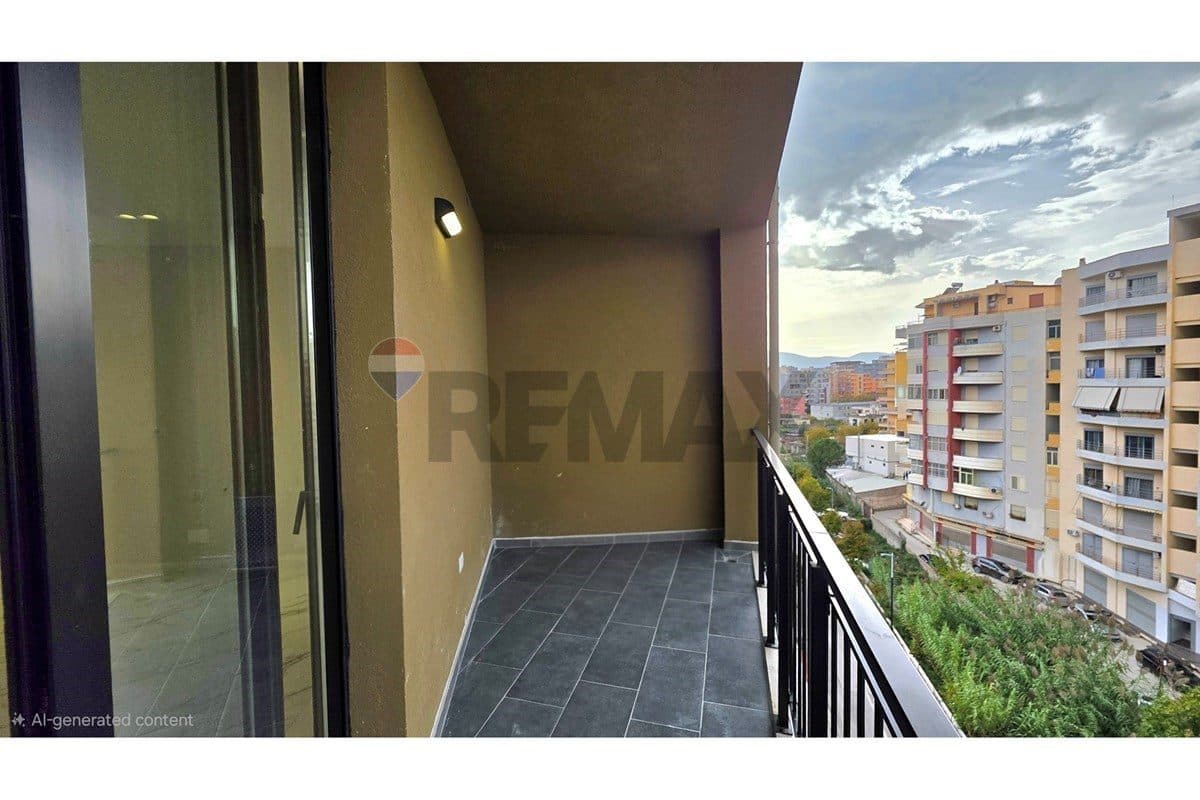 🏡 APARTAMENT 2+1 NË SHITJE – PRANË BOLV OIL, VLORË! 4