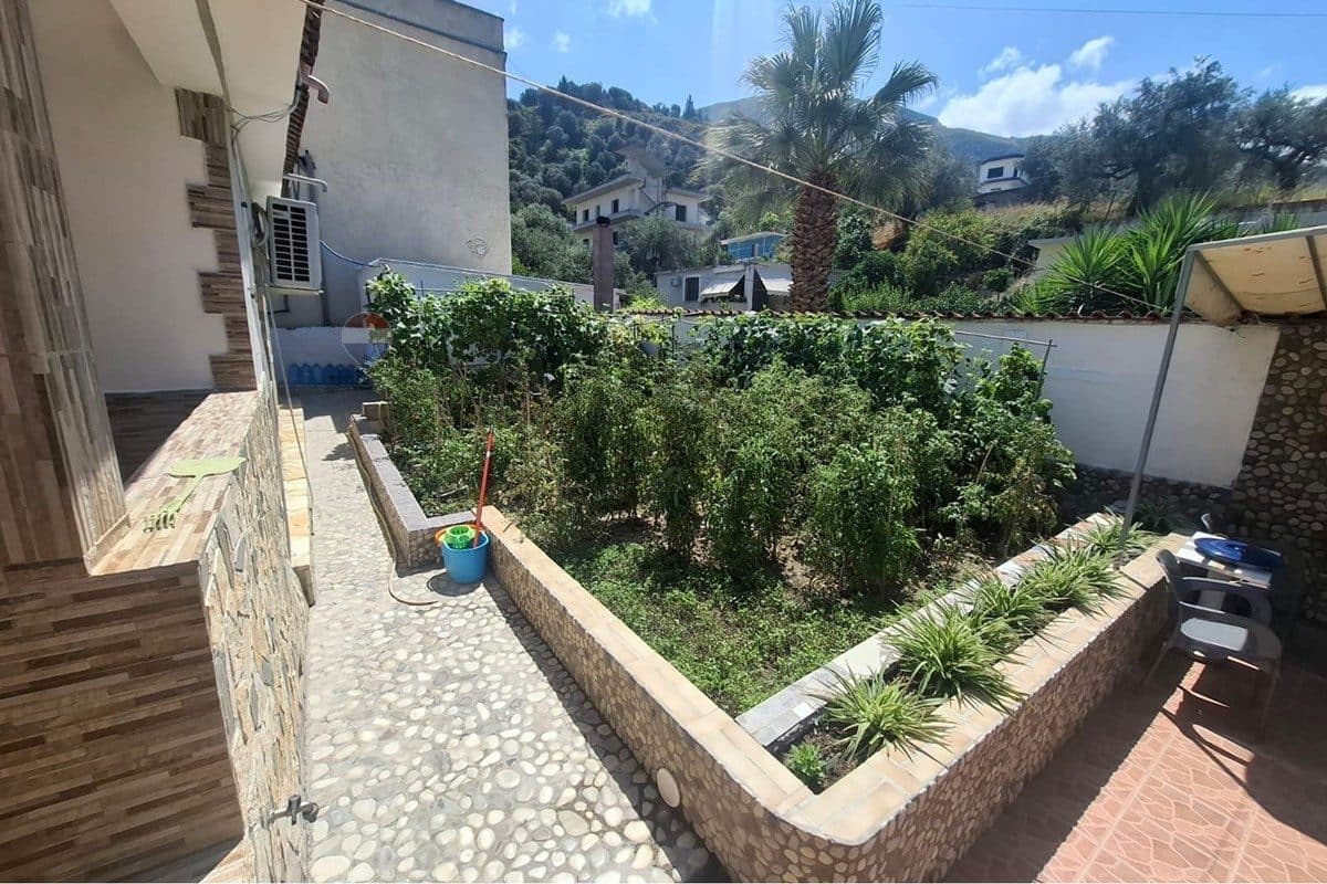 🏡 SHTËPI PRIVATE ME QIRA – LUNGOMARE, VLORË 2