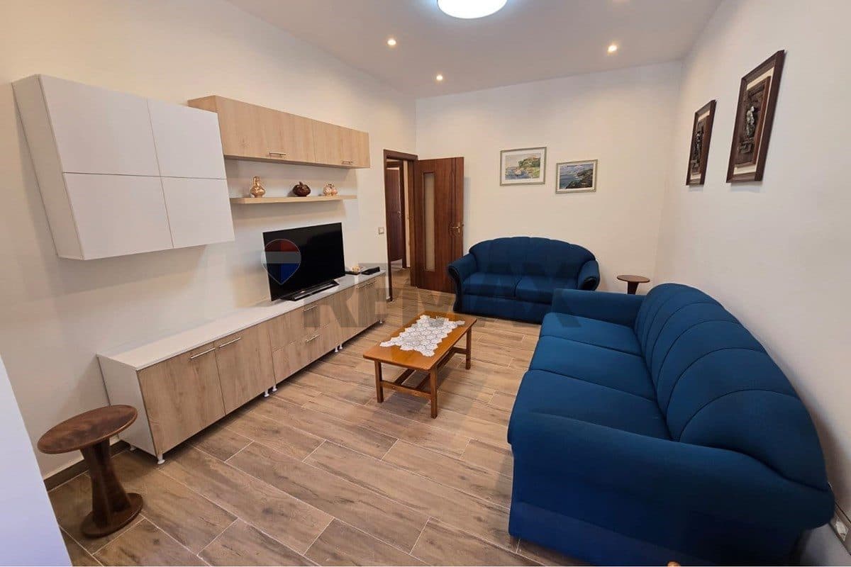Apartament - Për Qira - Bulevardi Ismail Qemali, Vlorë 3