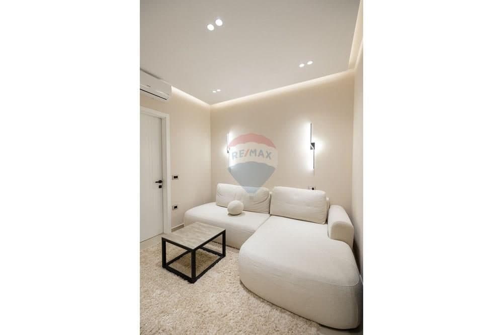 Apartament - Për Qira - Vlorë, Vlorë