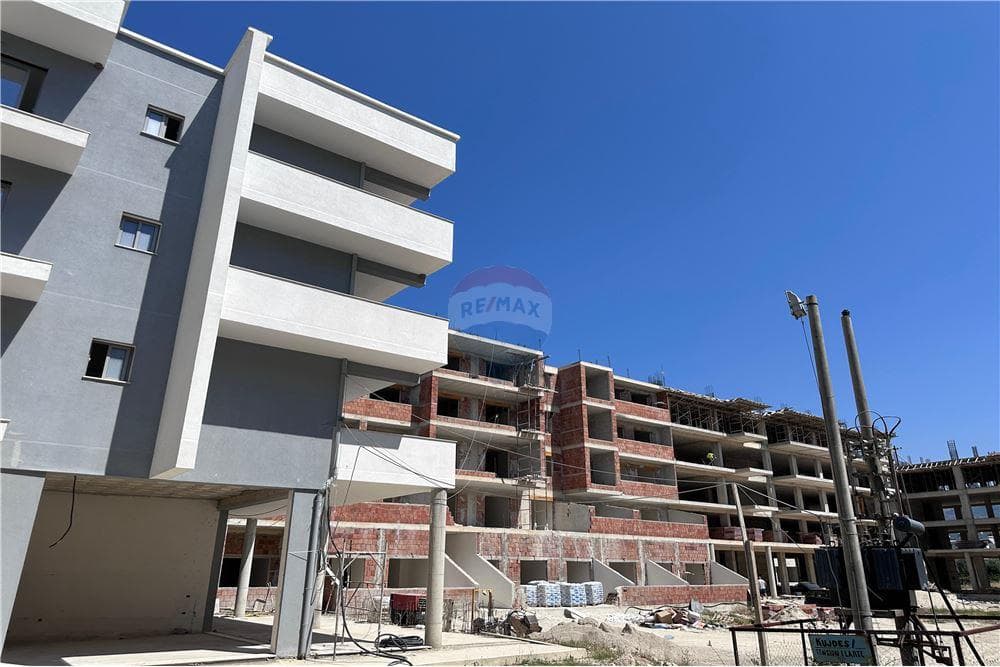 Apartament - Në Shitje - Rruga e Orikumit, Vlorë 2