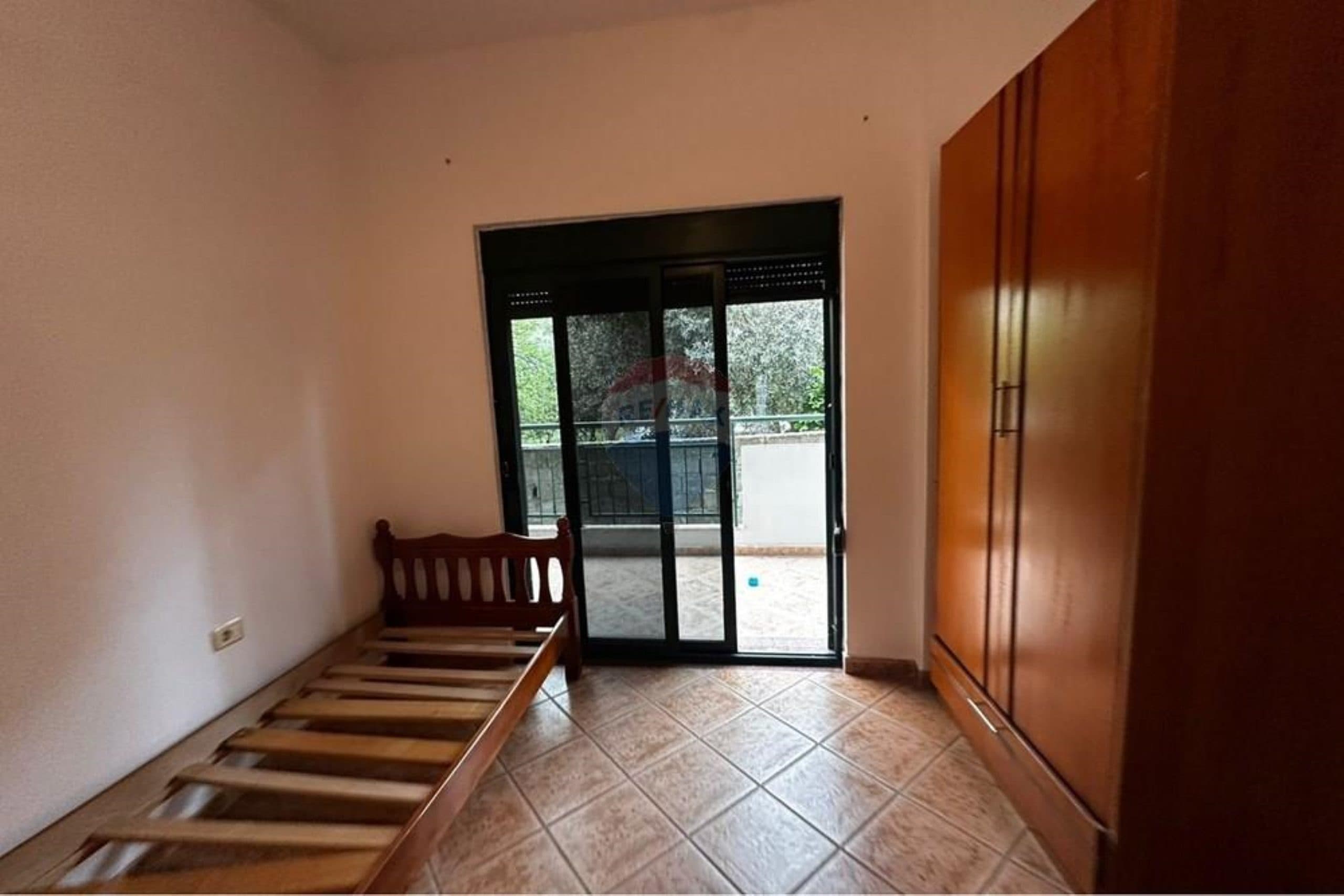 🏡 APARTAMENT 2+1+2 PËR SHITJE – VLORË 4