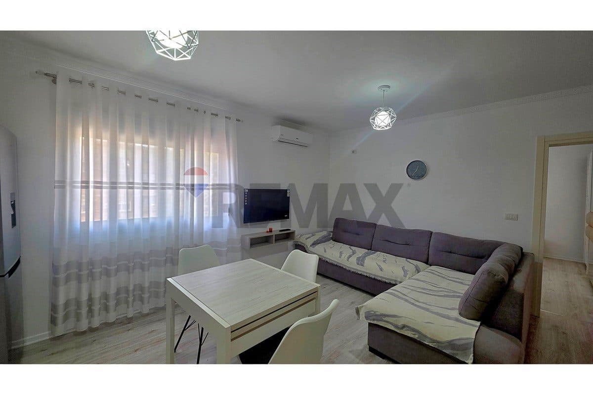 Apartament - Për Qira - Rruga Hasan Kushta, Vlorë 4