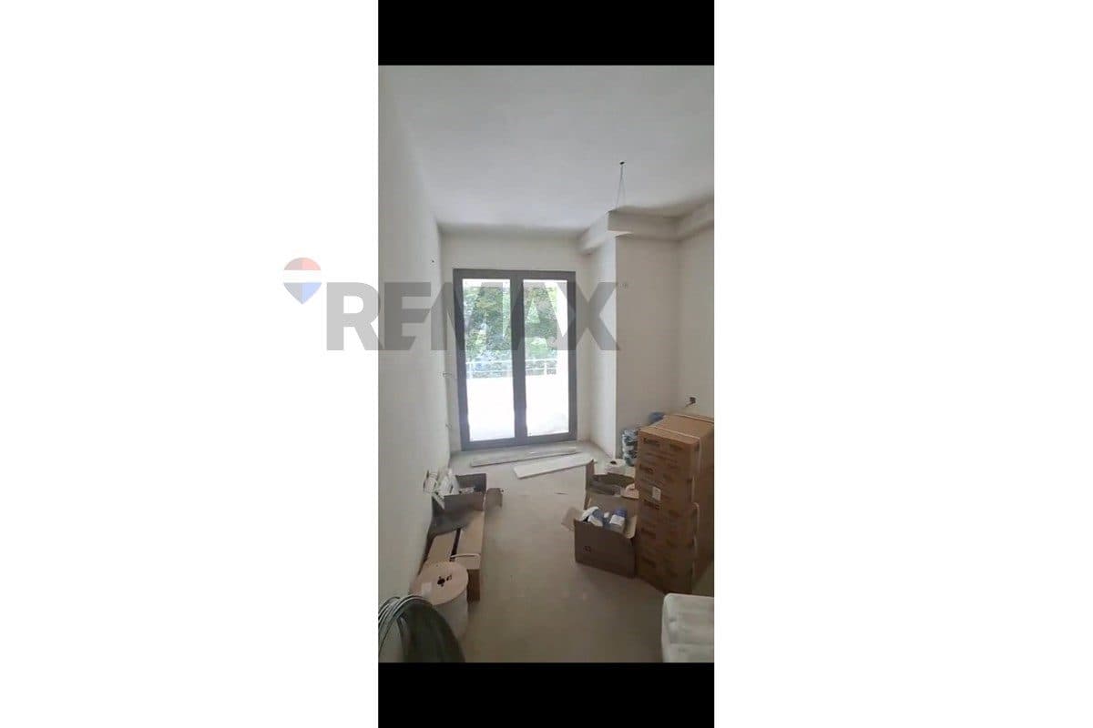 Apartament - Në Shitje - Rruga Reshat Osmani, Vlorë 2