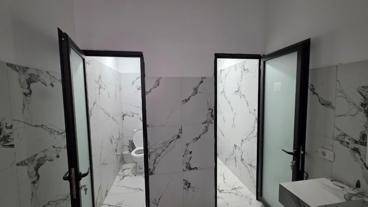 🏢 DYQAN ME QIRA – TRANSBALLKANIKA, VLORË
