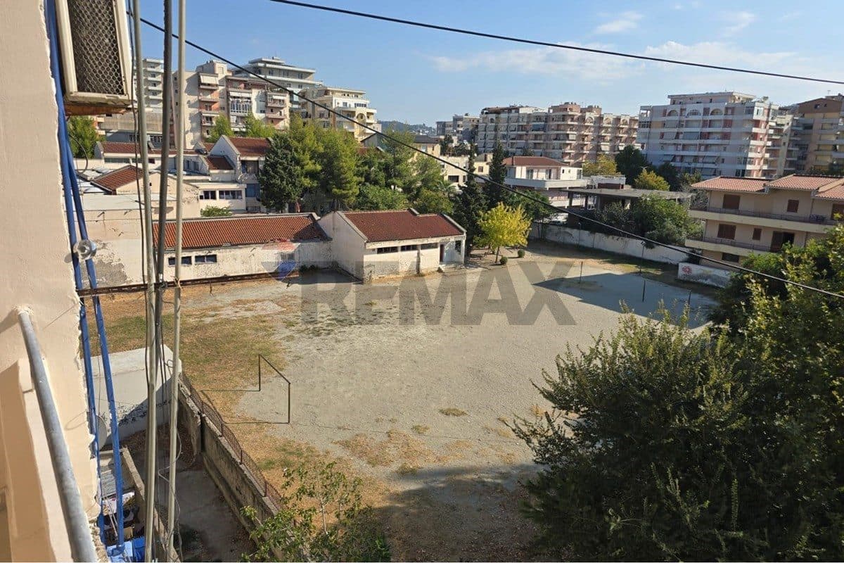 Apartament - Në Shitje - Rruga Zaho Koka, Vlorë