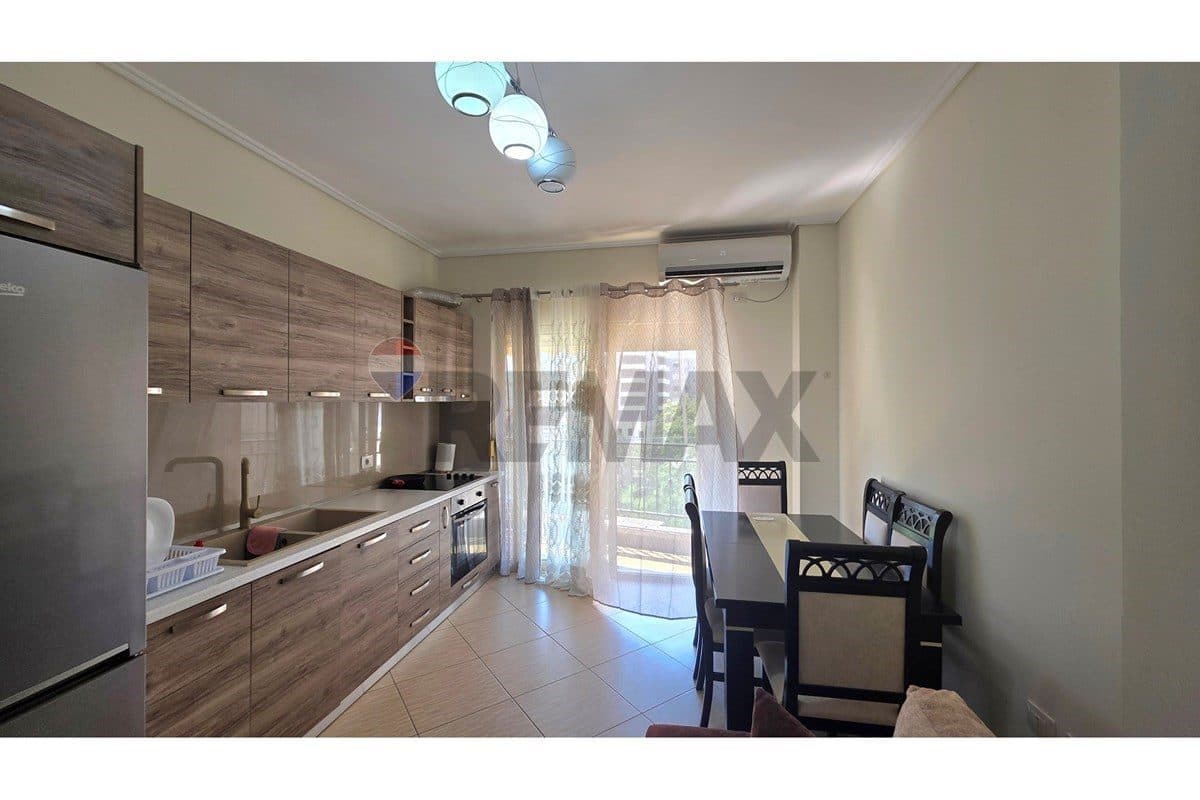 Apartament - Për Qira - Lungo Mare, Vlorë 4