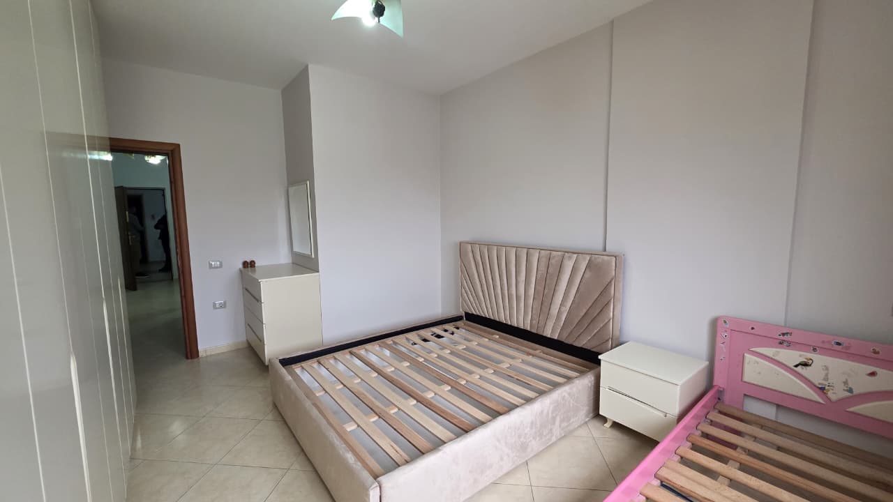 APARTAMENT PREMIUM 1+1 NË SHITJE NË QENDËR TË VLORËS 4