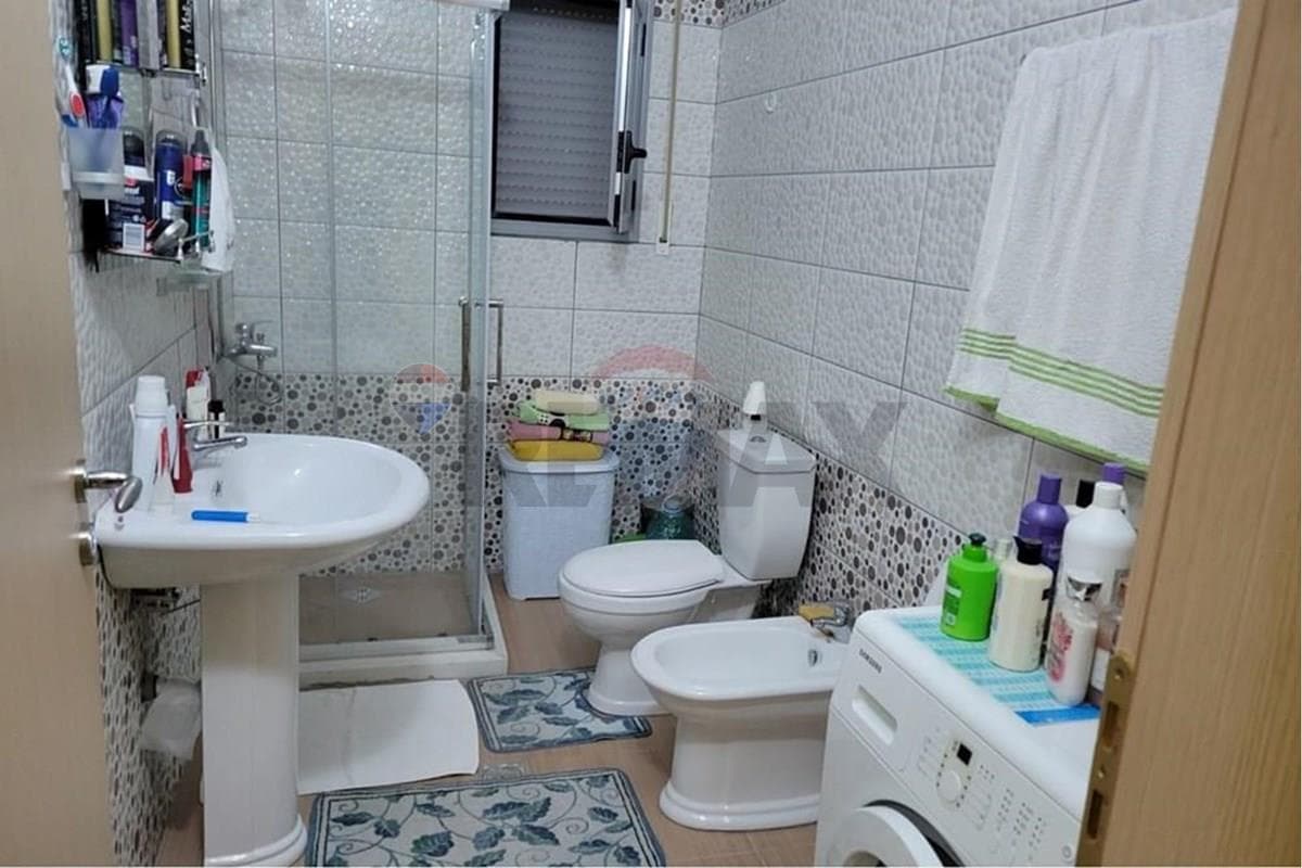 Apartament - Në Shitje - Rruga Dhimitër Konomi, Vlorë 4