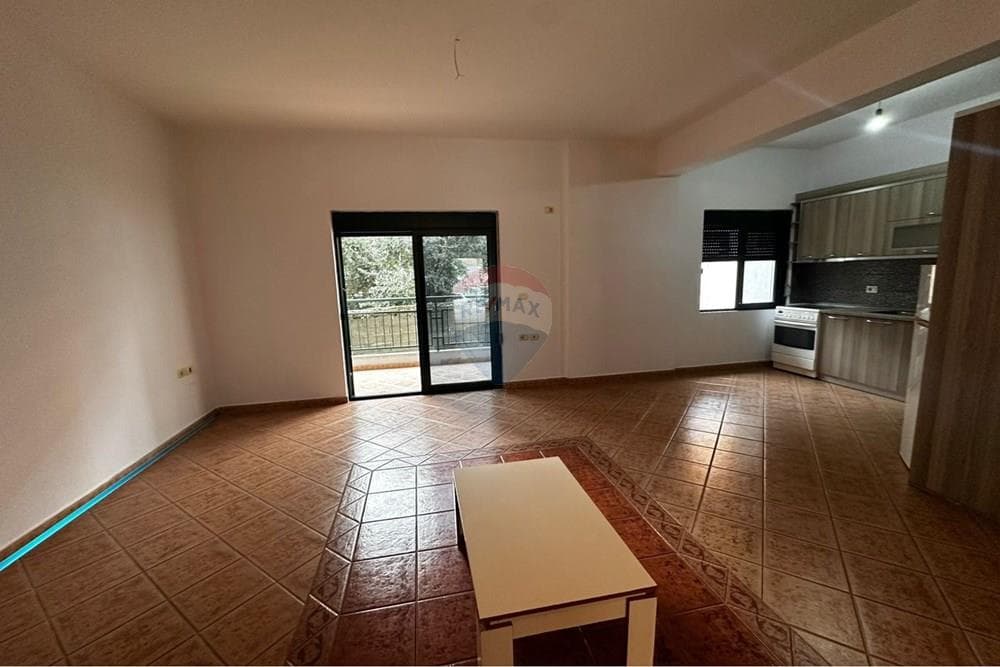 Apartament - Në Shitje - Vlorë, Vlorë